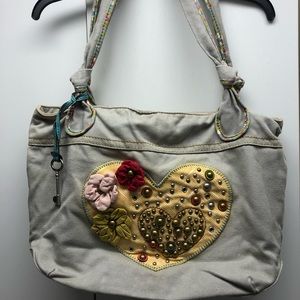 Fossil tote
